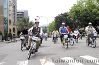 �x���ۦ樮�g���A�n��