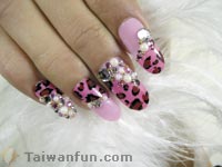 Fashion + Art = Nail Art