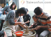 Bringing art and life closer on the "Arts & Culture Bus"