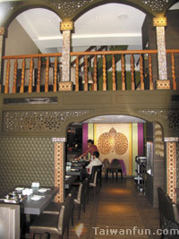 Vietnam Palace Restaurant 