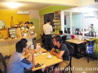 3 Country Cafe