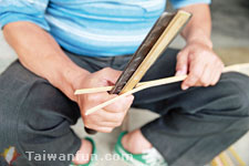 Bamboo weaving master Liu Qin-lin