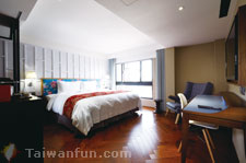 Red Dot Hotel