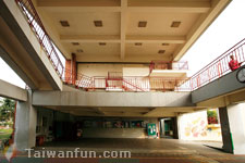 The courtyard architectural style of Guang Long Elementary School